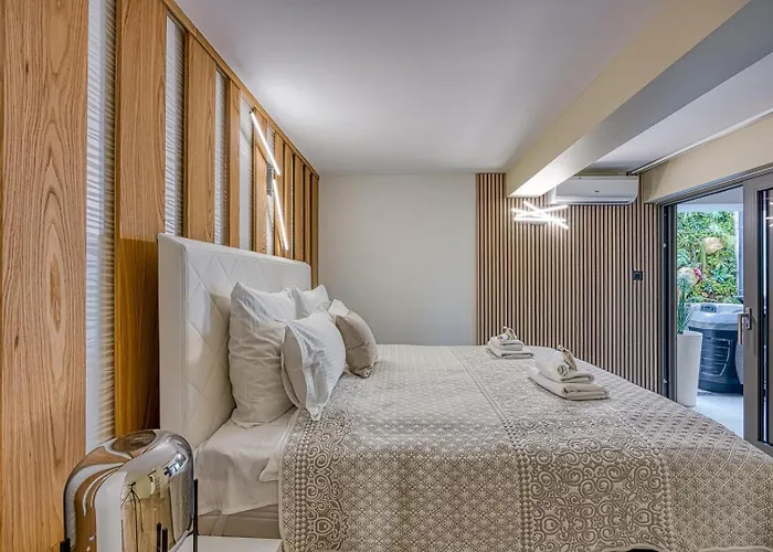 Deluxe With Whirlpool Apartment Crikvenica