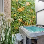 Deluxe With Whirlpool Crikvenica