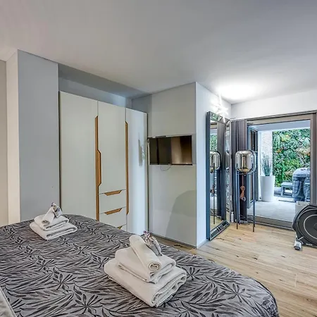Apartment Deluxe With Whirlpool Crikvenica